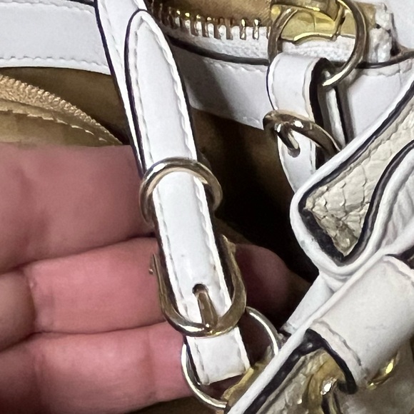 Pre Loved COACH Embossed Exotic Python Sierra White Shoulder Bag No 16753 - Picture 3 of 15